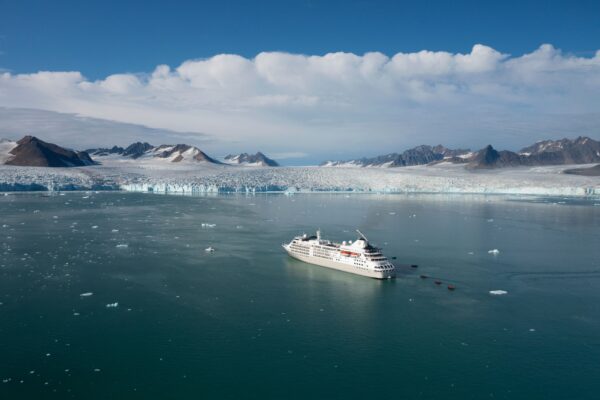 Thinking of Flying the Drake? What to Consider Before You Book an Antarctica Fly-and-Cruise
